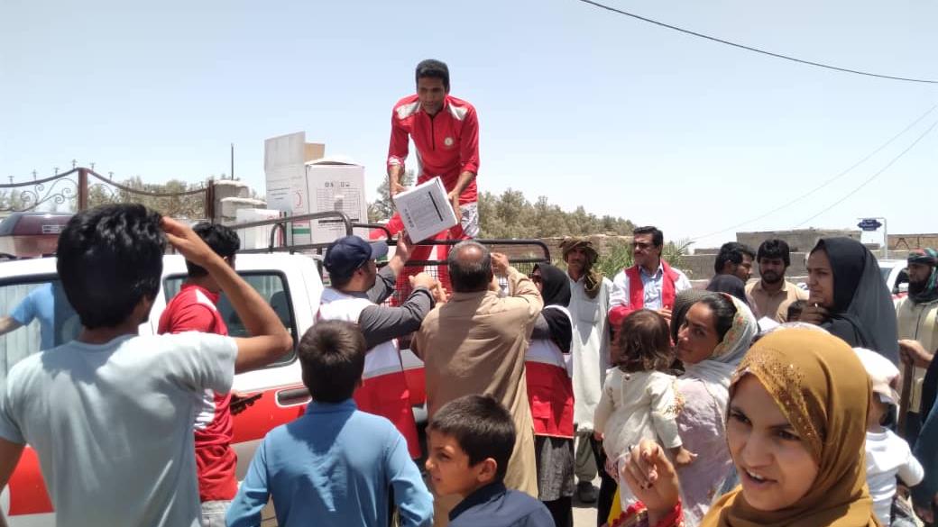 نذر خدمت ٨ در کرمان آغاز شد/ بهره مندی ٢٨۵٠ نفر در فاز اول
