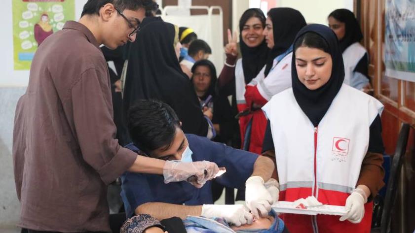 کاروان سلامت طرح ۲۰۲۰ جیرفت؛ ٢١٠٠ نفر از خدمات رایگان بهره‌مند شدند