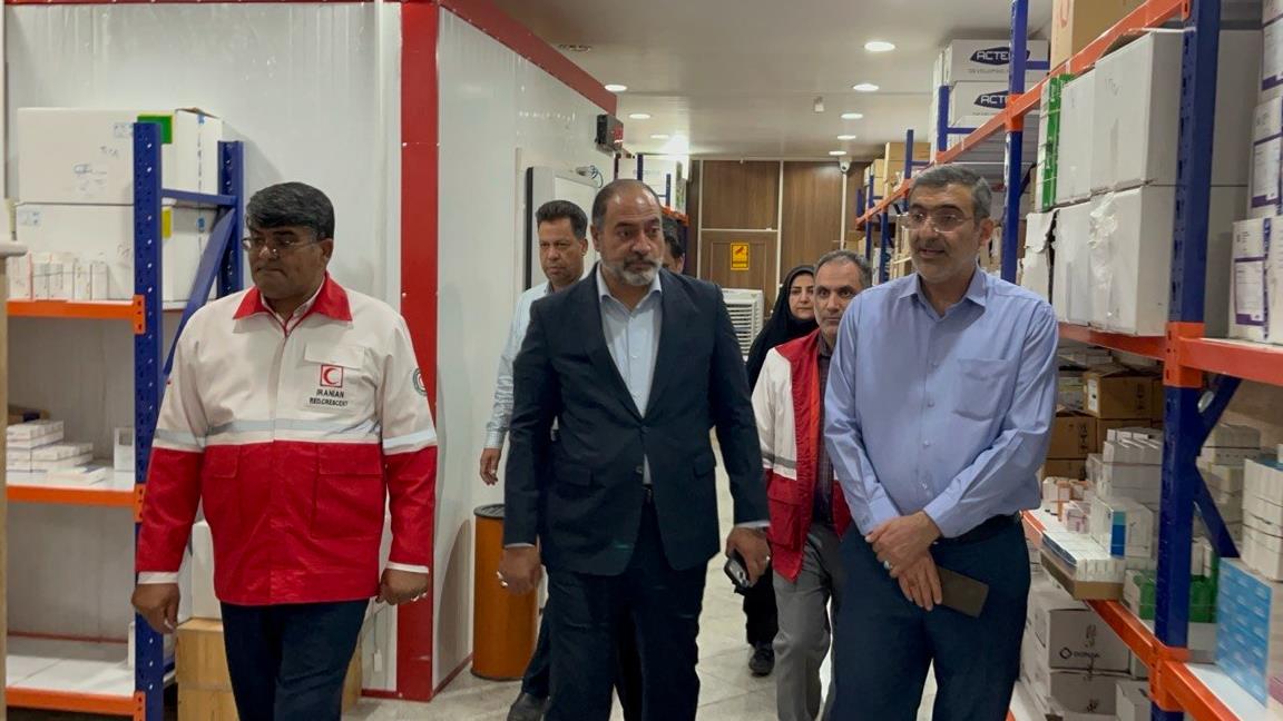 بازدید معاون استاندار کرمان از داروخانه هلال احمر؛ تأکید بر تأمین پایدار دارو در استان